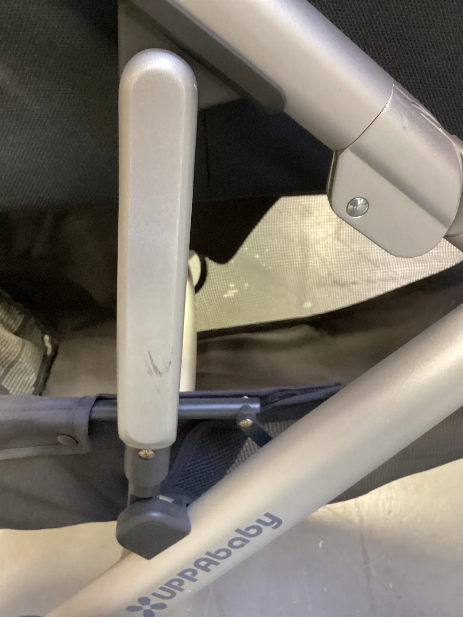 Vista V2 Stroller - Gregory Bassinet and Frame only (See Description)